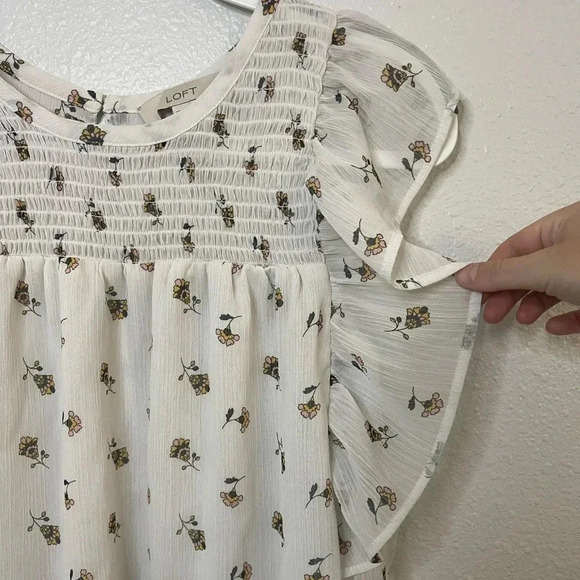 ☀️Loft Flutter Sleeve Blouse - Picture 4 of 11